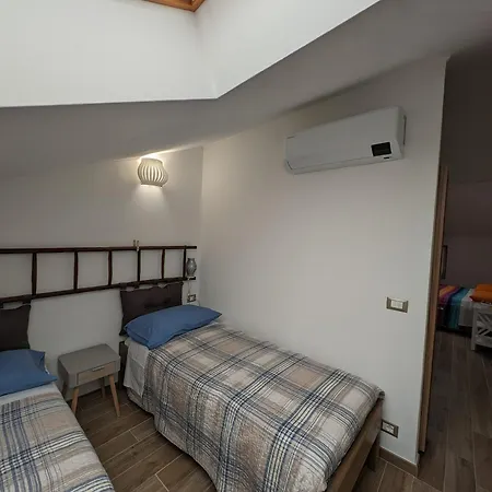 Caruggiu Di Via Vecchia Orco Feglino